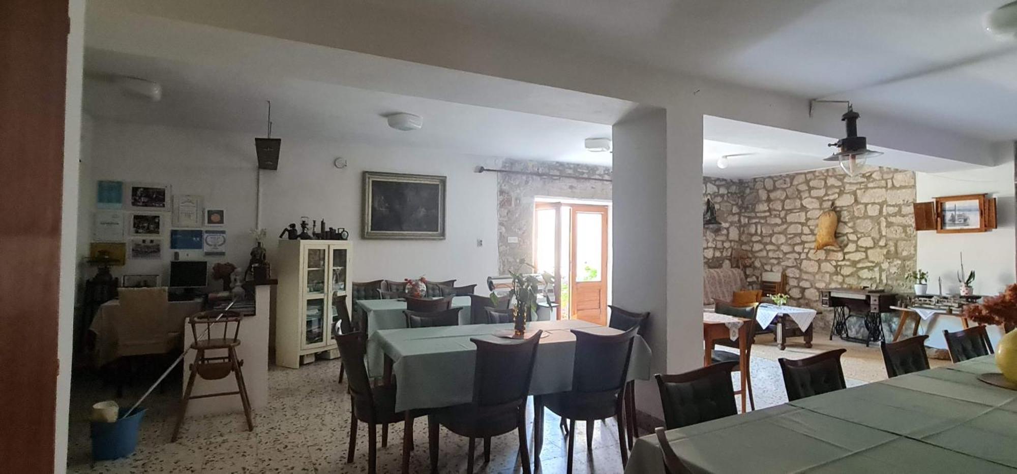 Guesthouse Lidija Sutivan Exterior photo